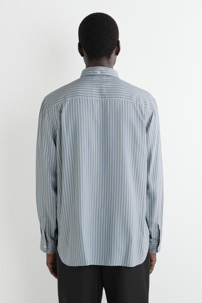 COS タイディテールストライプシャツ