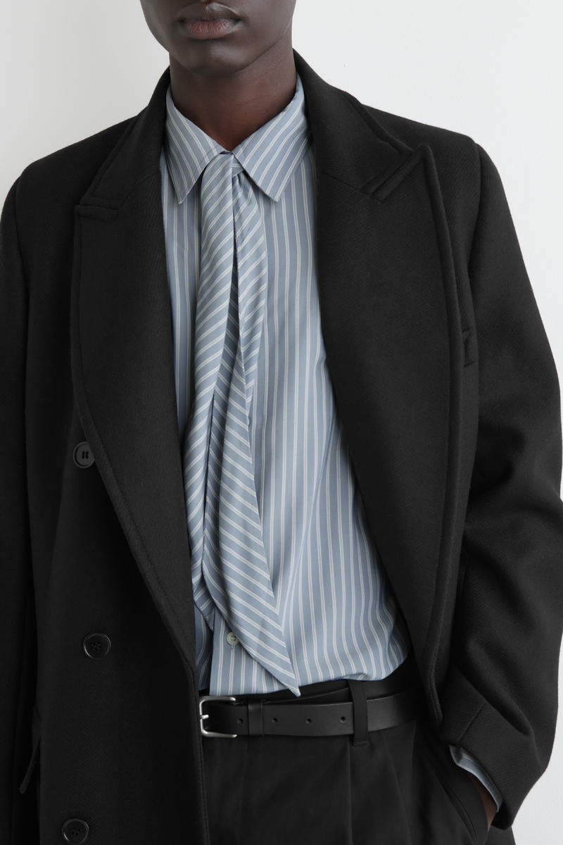 COS タイディテールストライプシャツ