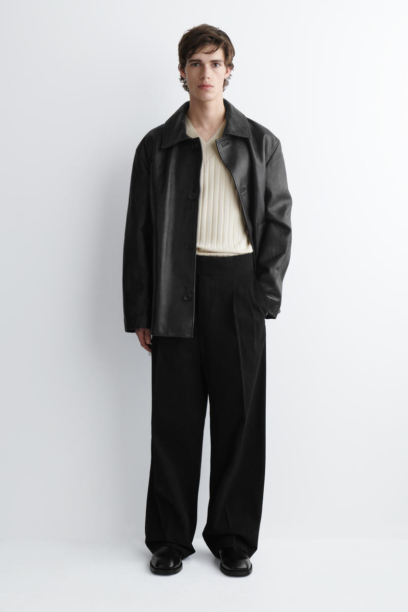 COS ブラック ワイドパンツ WIDE-LEG TROUSERS ワイドレッグパンツ ブラック｜COS コス 公式