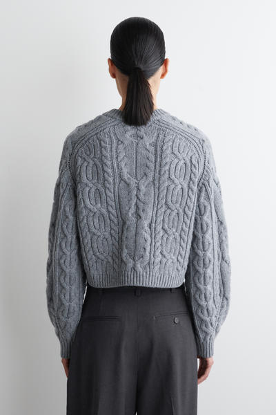 COS ケーブルニットメリノウールカーディガン