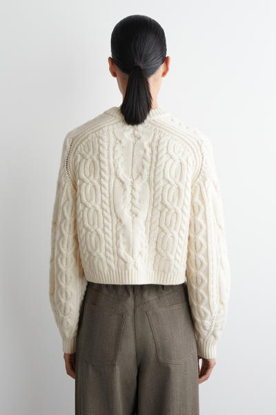 COS ケーブルニットメリノウールカーディガン