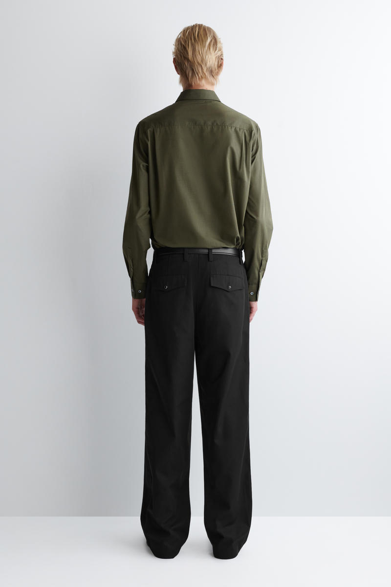 COS プリーツワイドレッグパンツ