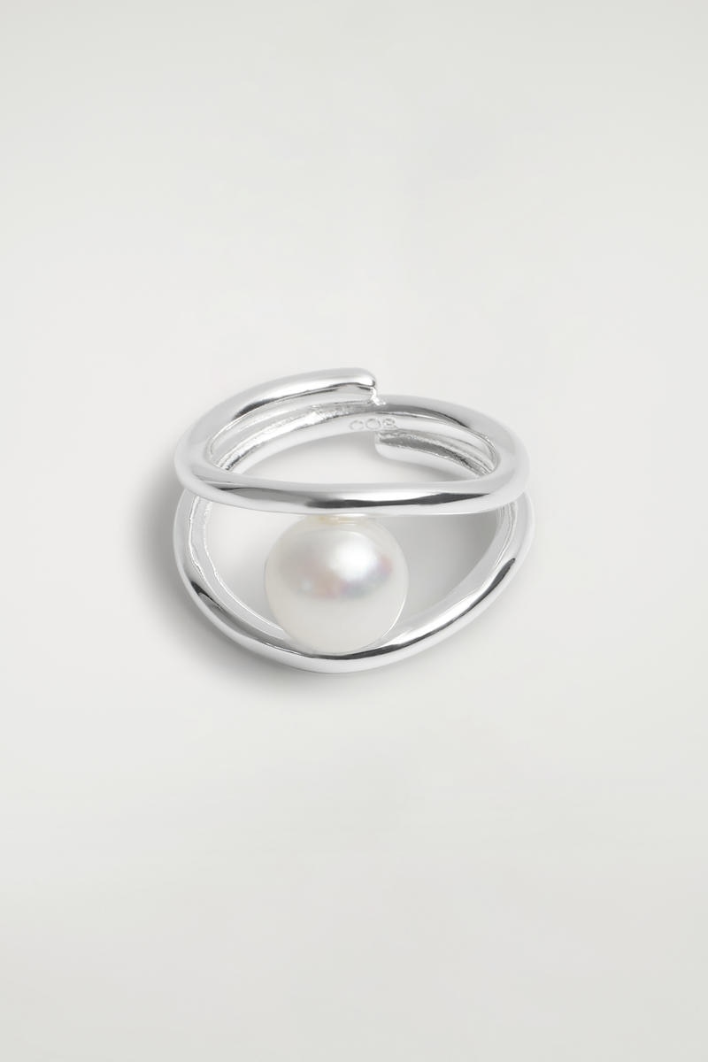 COS フローティングパールリング