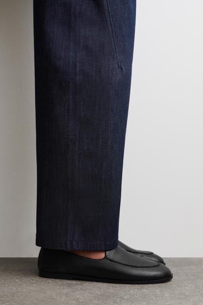 COS クラシックレザーローファー