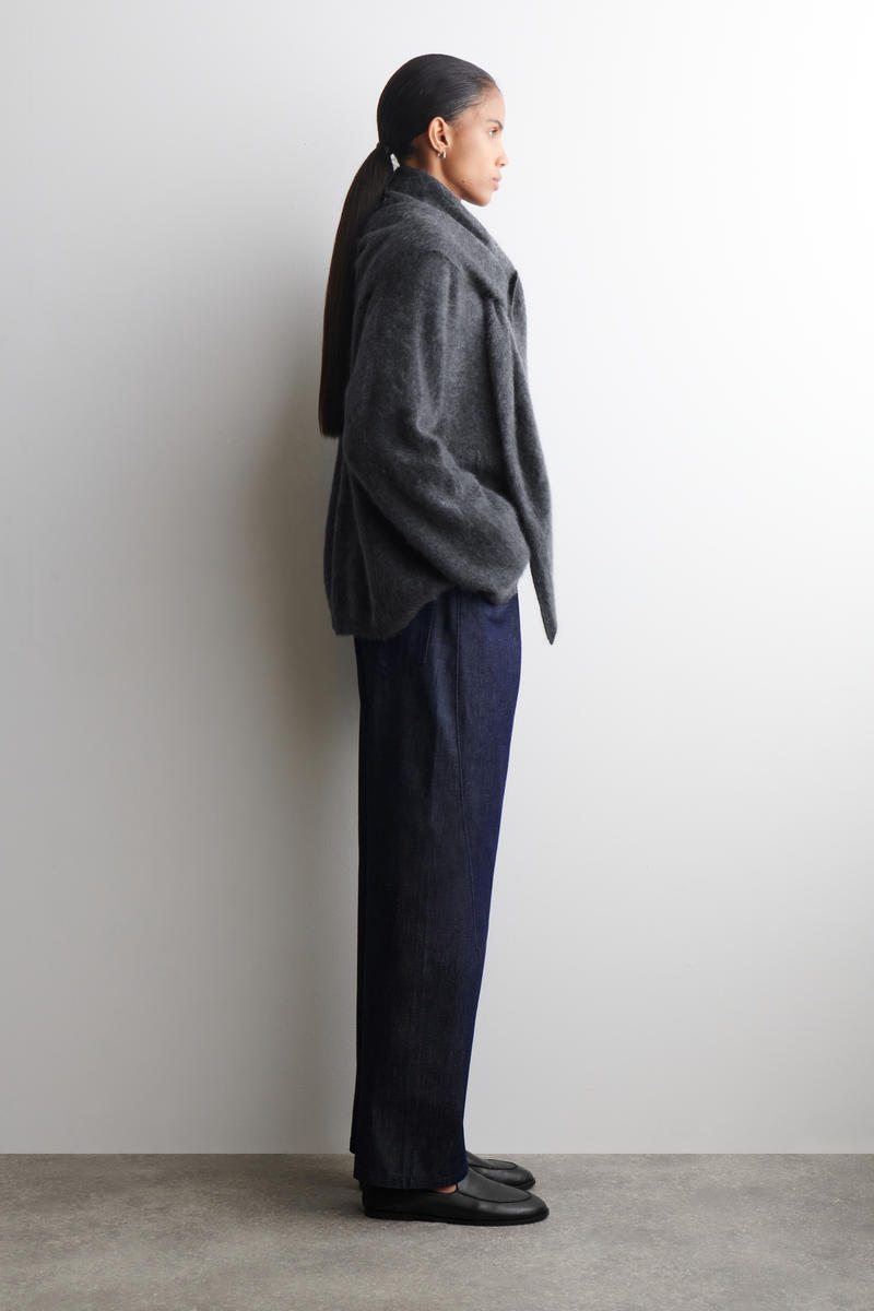 COS クラシックレザーローファー