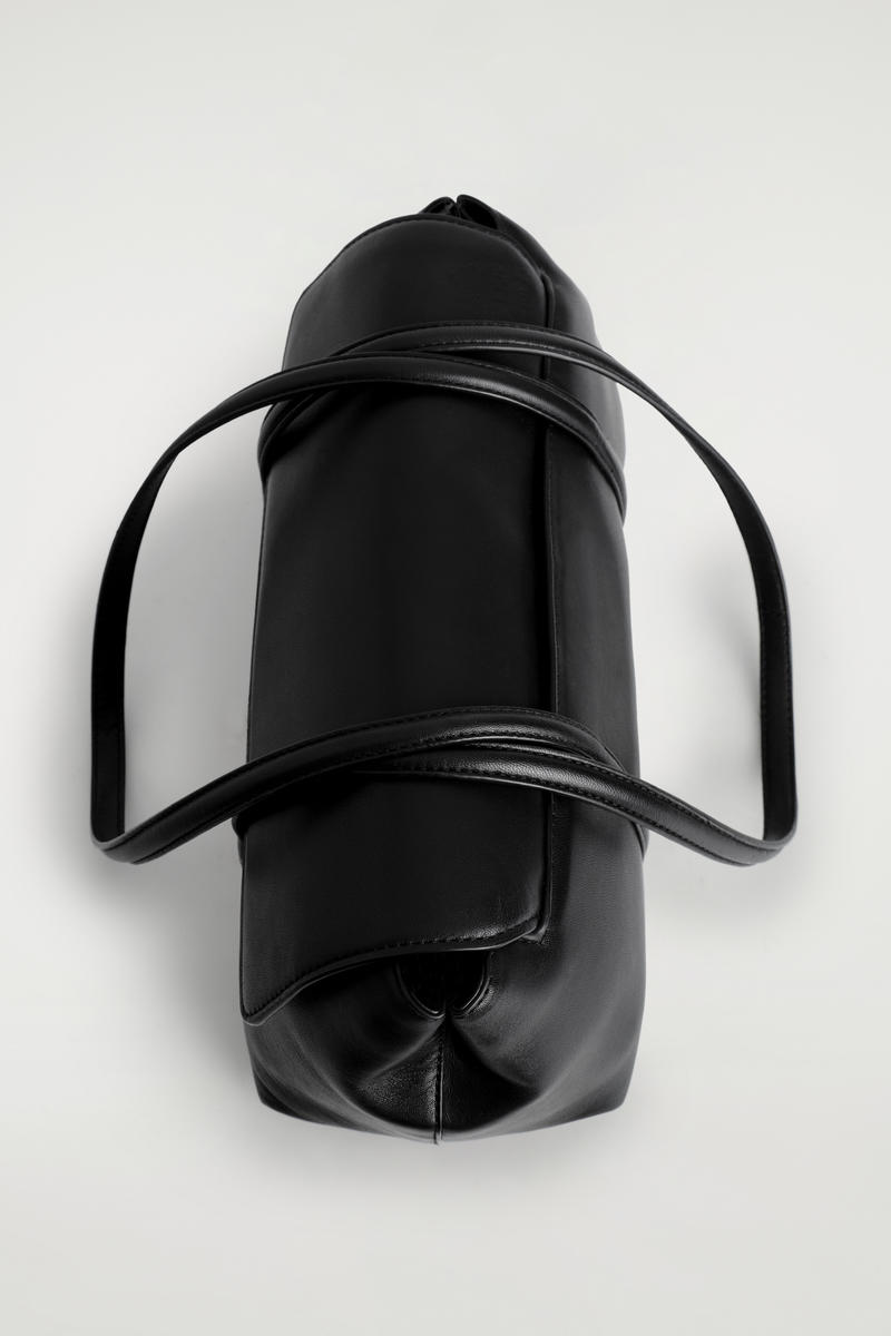 COS ヌーボー ショルダーバッグ - レザー