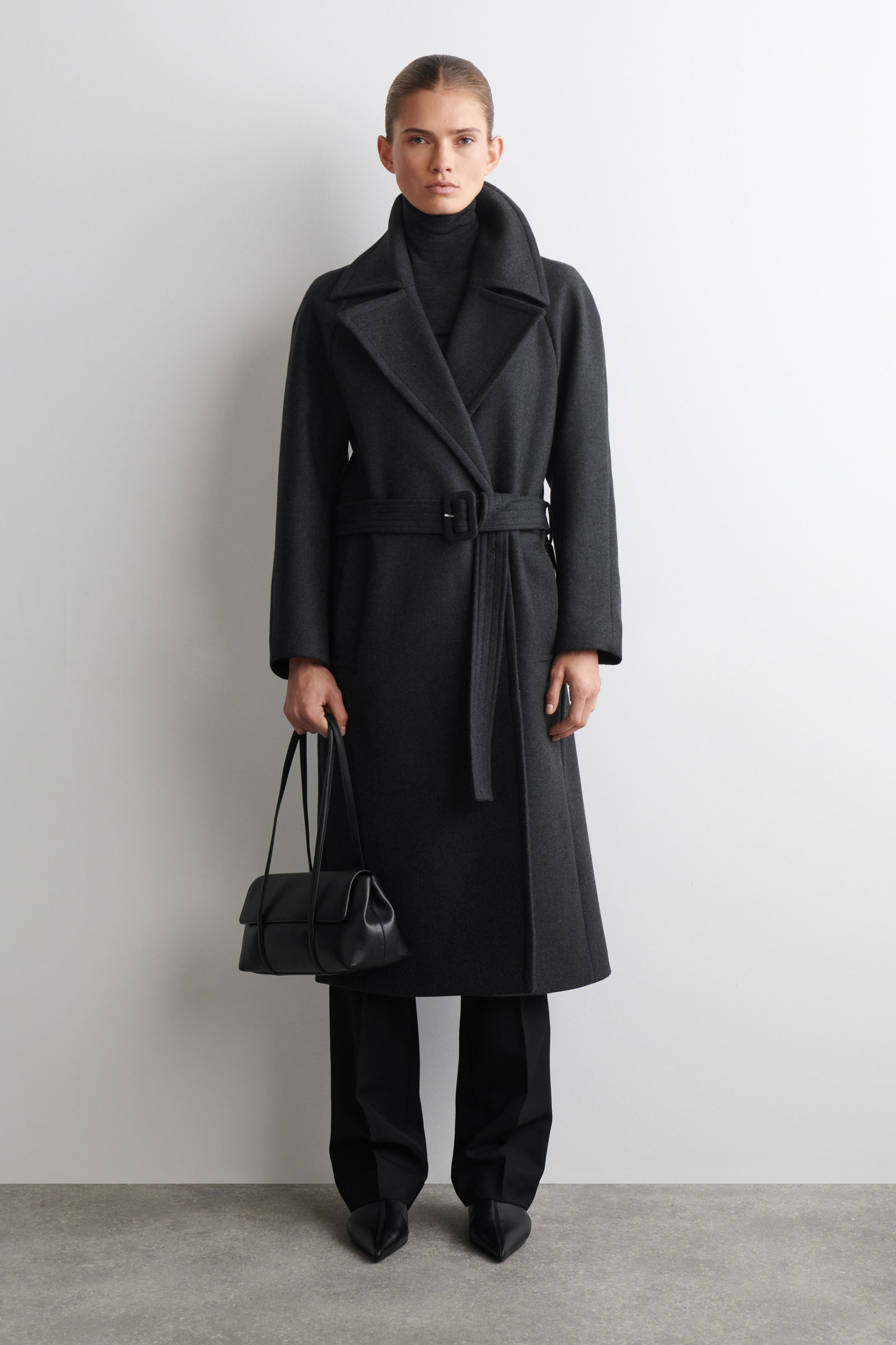 NOUVEAU SHOULDER BAG - LEATHER NOUVEAU ショルダーバッグ - レザー