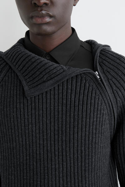 COS チャンキーリブウール綿フーディー