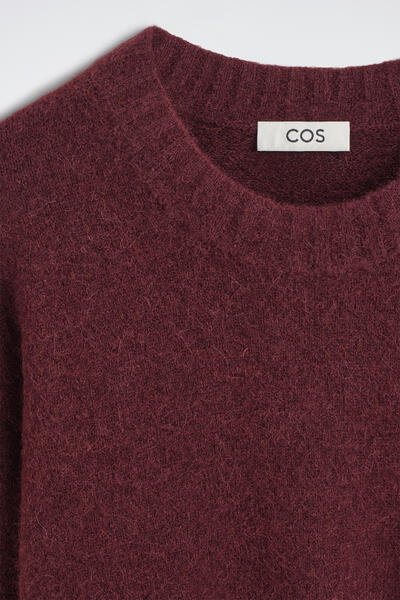 COS オーバーサイズ アルパカブレンド クルーネックセーター