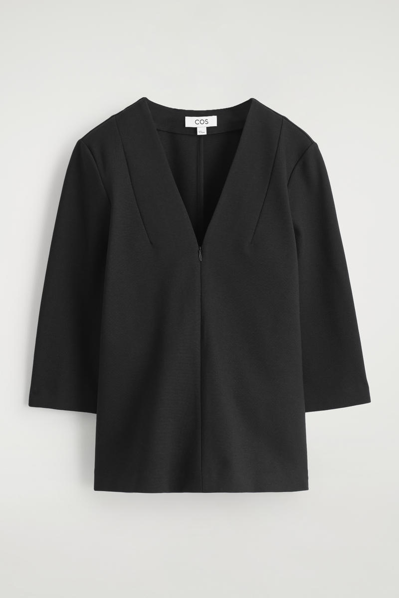 COS ジャージーVネックトップ