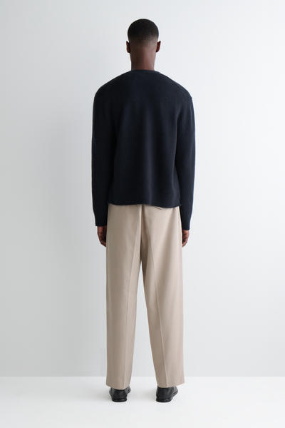 COS ストレートレッグコットンツイルトラウザーズ