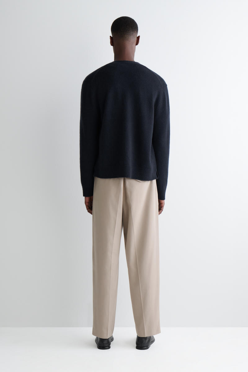 COS ストレートレッグコットンツイルトラウザーズ