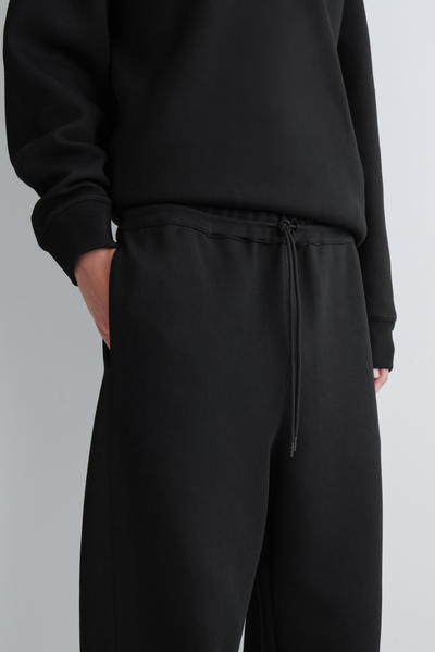 COS スキューババレルレッグジョガーパンツ