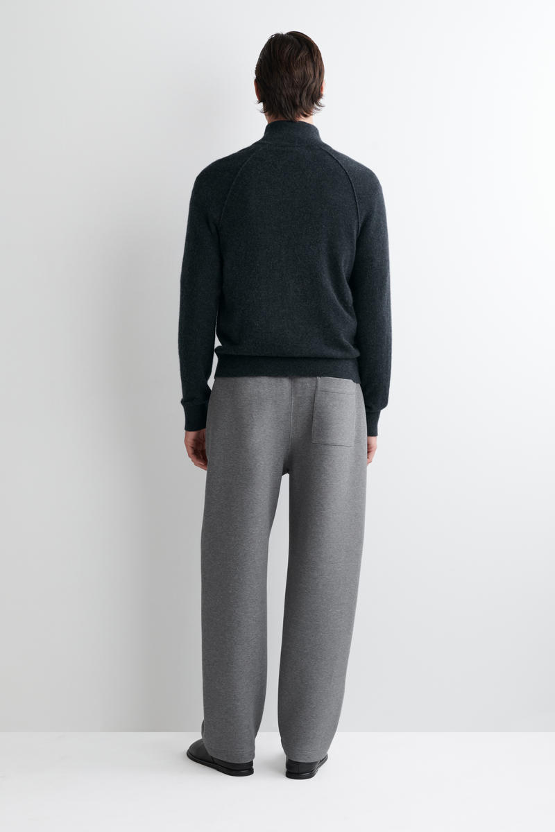 COS スキューババレルレッグジョガーパンツ