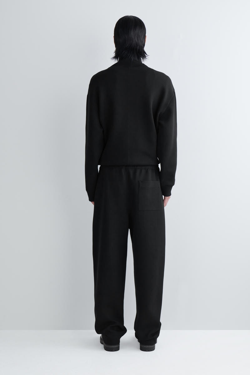 COS スキューババレルレッグジョガーパンツ