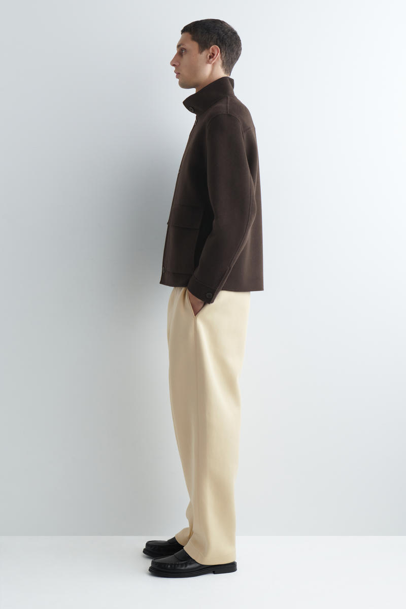 COS スキューババレルレッグジョガーパンツ