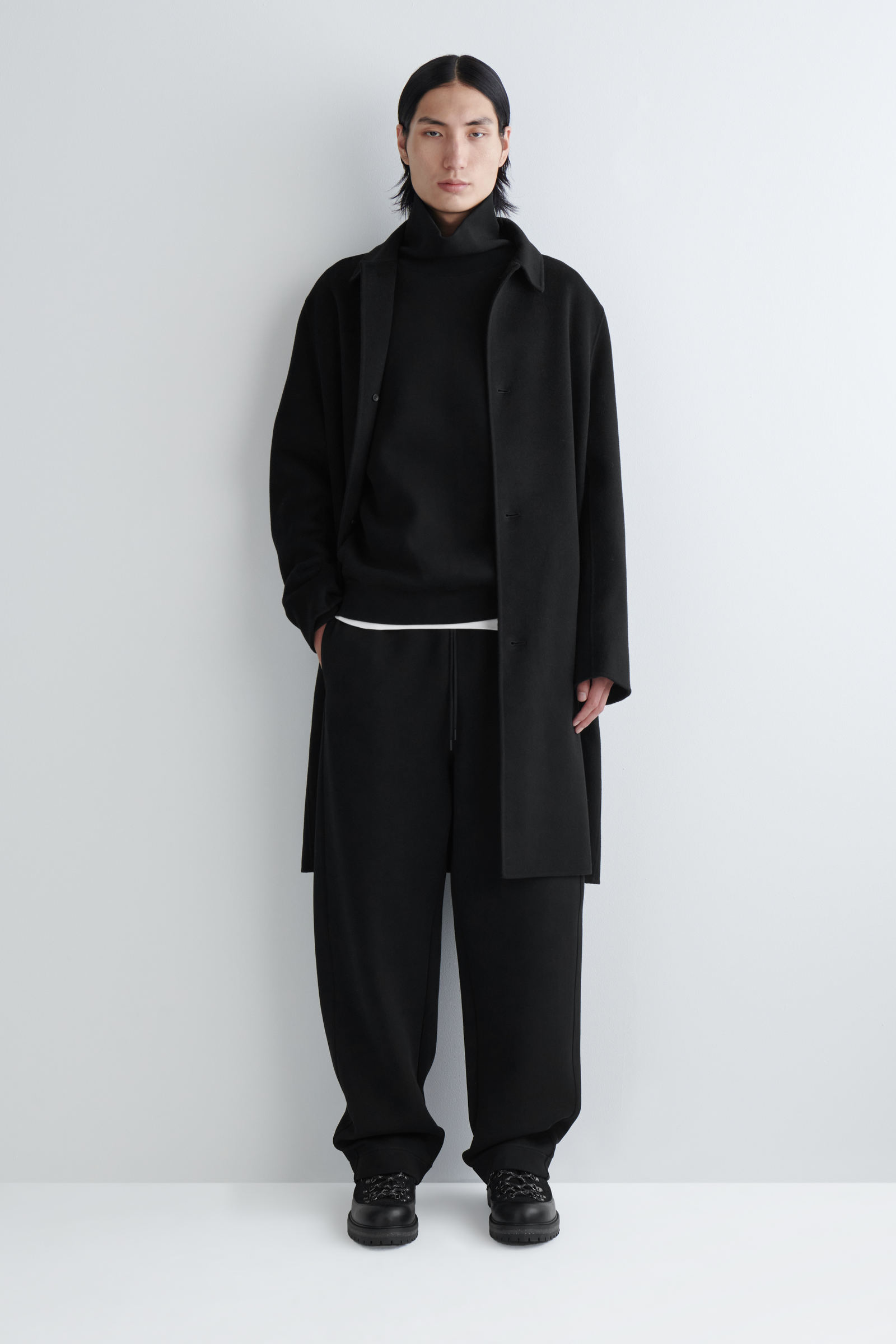 goar oil strapped pants ブラック　サイズS 新品未使用 D.HYGEN - Product Coated Suspenders Cargo Jog Pants 