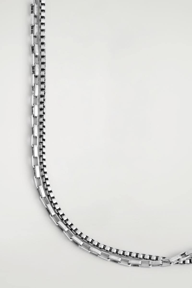 COS ダブルチェーンネックレス