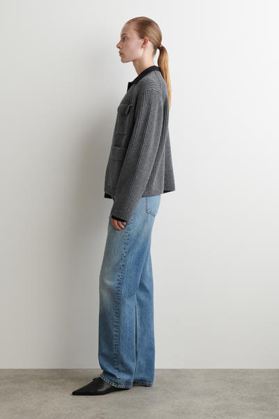 COS リブ編みメリノウールユーティリティカーディガン