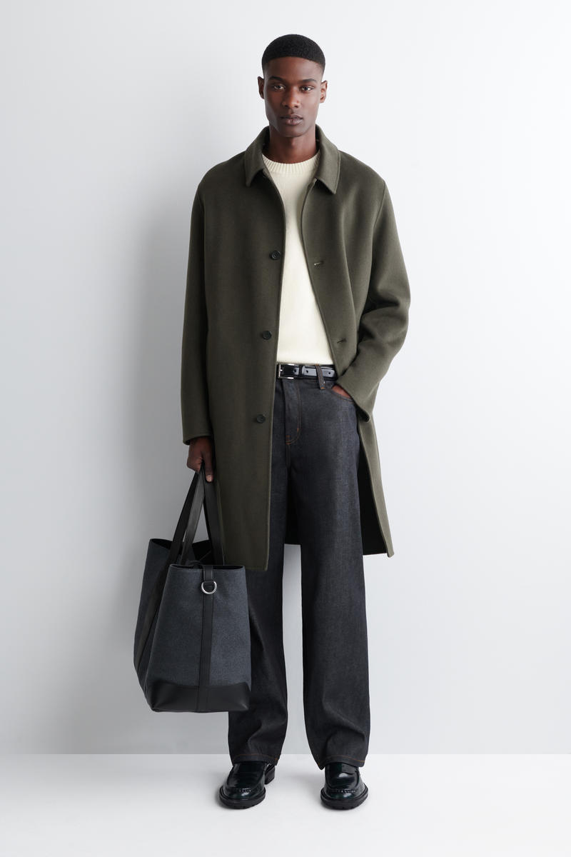 COS ウール素材のウィークエンダートートバッグ