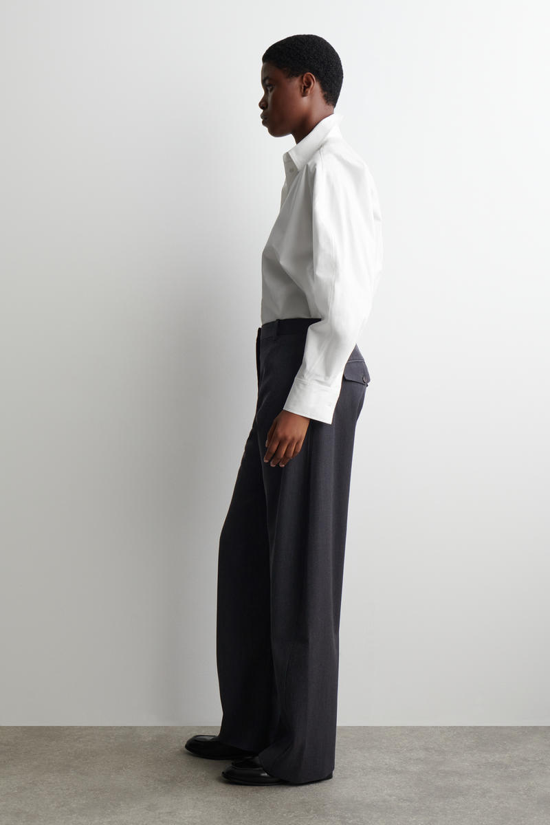 WOOL-BLEND BARREL-LEG TROUSERS ウールブレンドバレルレッグ