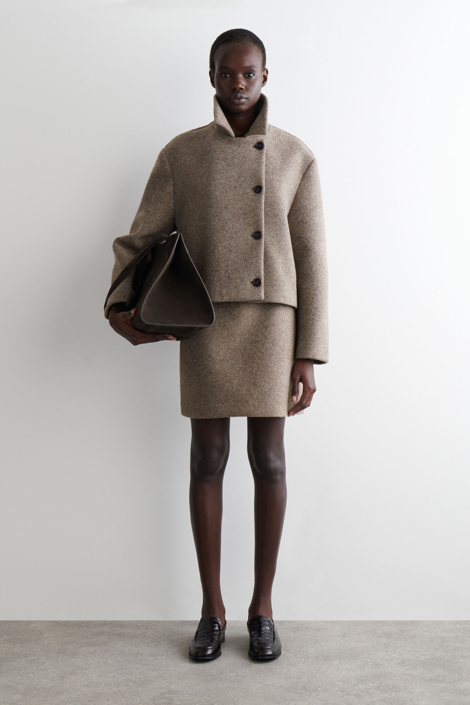 ✩のっぽ　 コスプレボード、カッティングマット✩①〜③の3商品 楽天市場】三角クッション 4点セット クッション 三角枕