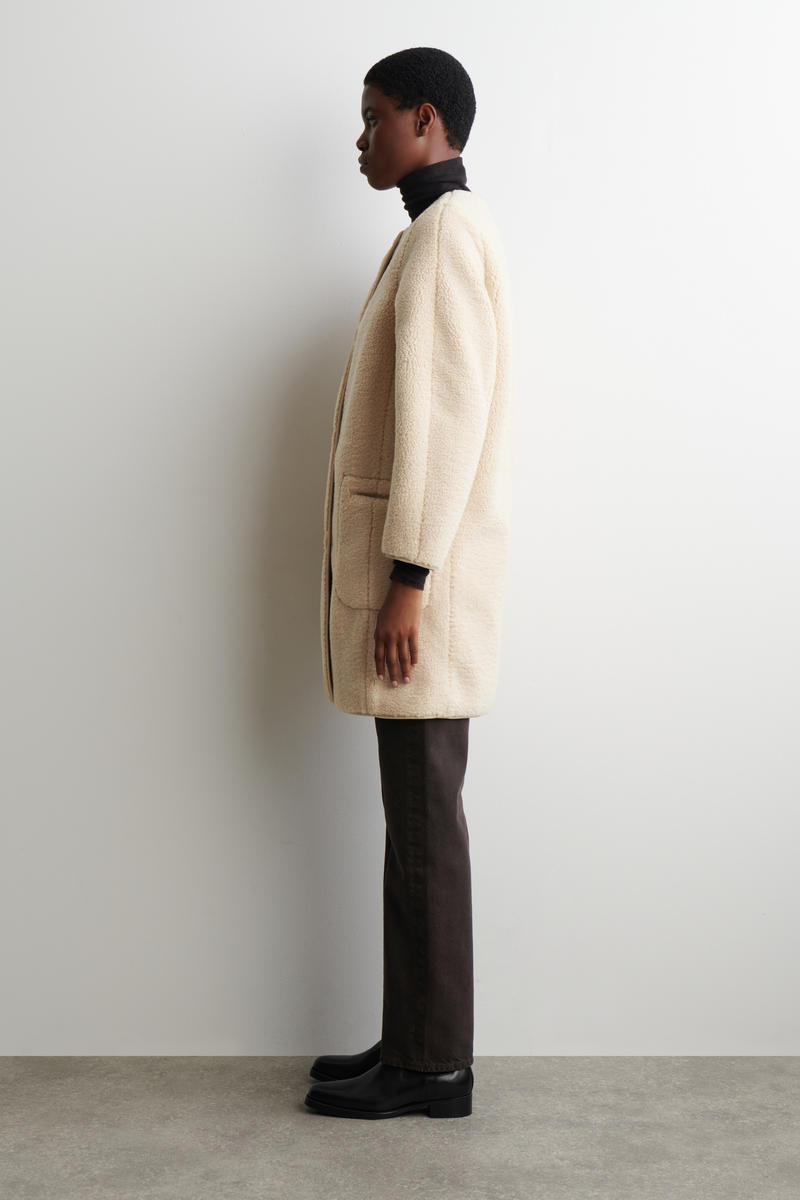 COS ロングラインテディジャケット