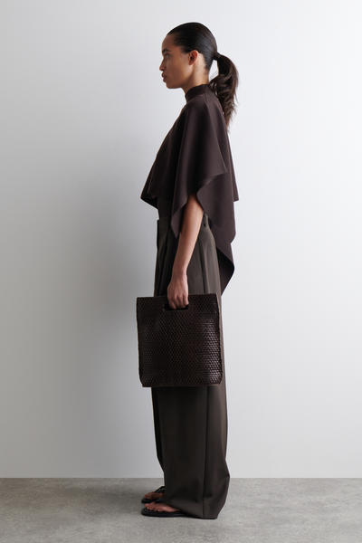 COS アシンメトリーダブルニットウールケープ