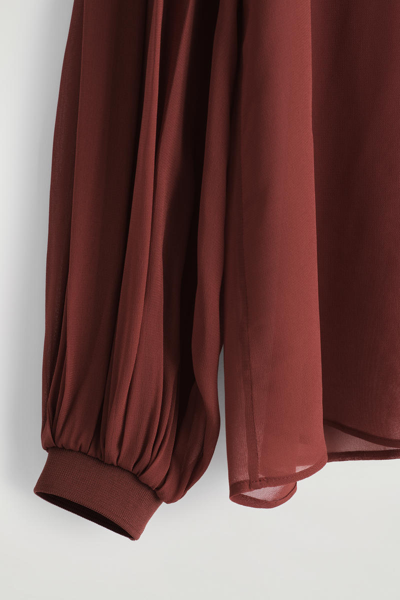 COS シアーバルーンスリーブブラウス