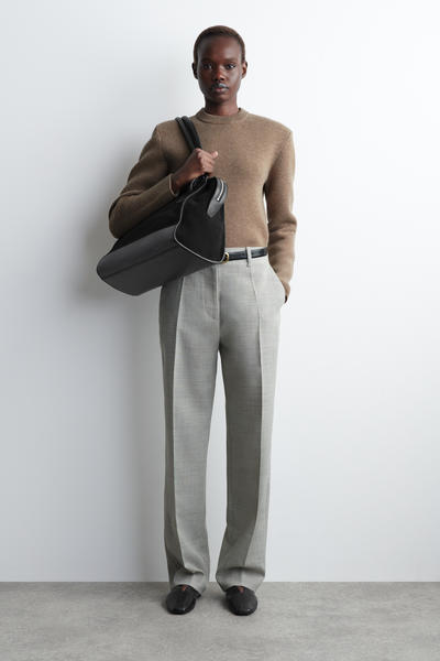 COS アベニュートートバッグ - スエード