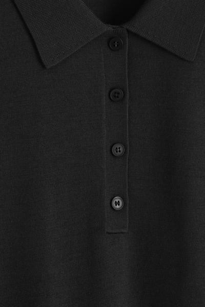 COS メリノウールニットポロ