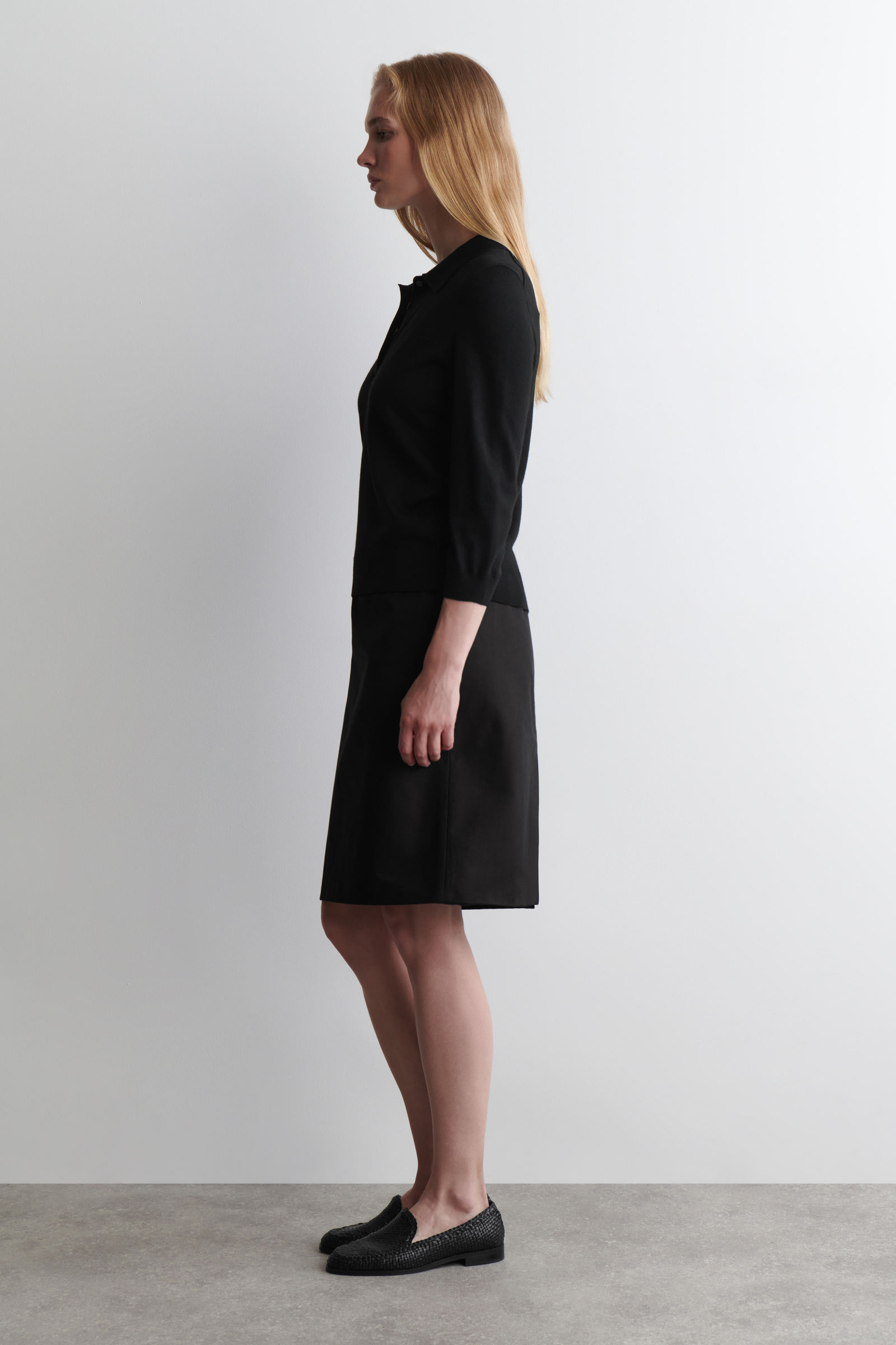 MERINO WOOL POLO JUMPER メリノウールニットポロ ブラック｜COS コス