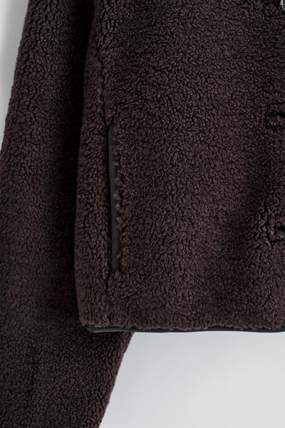 COS ファンネルネックテディージャケット