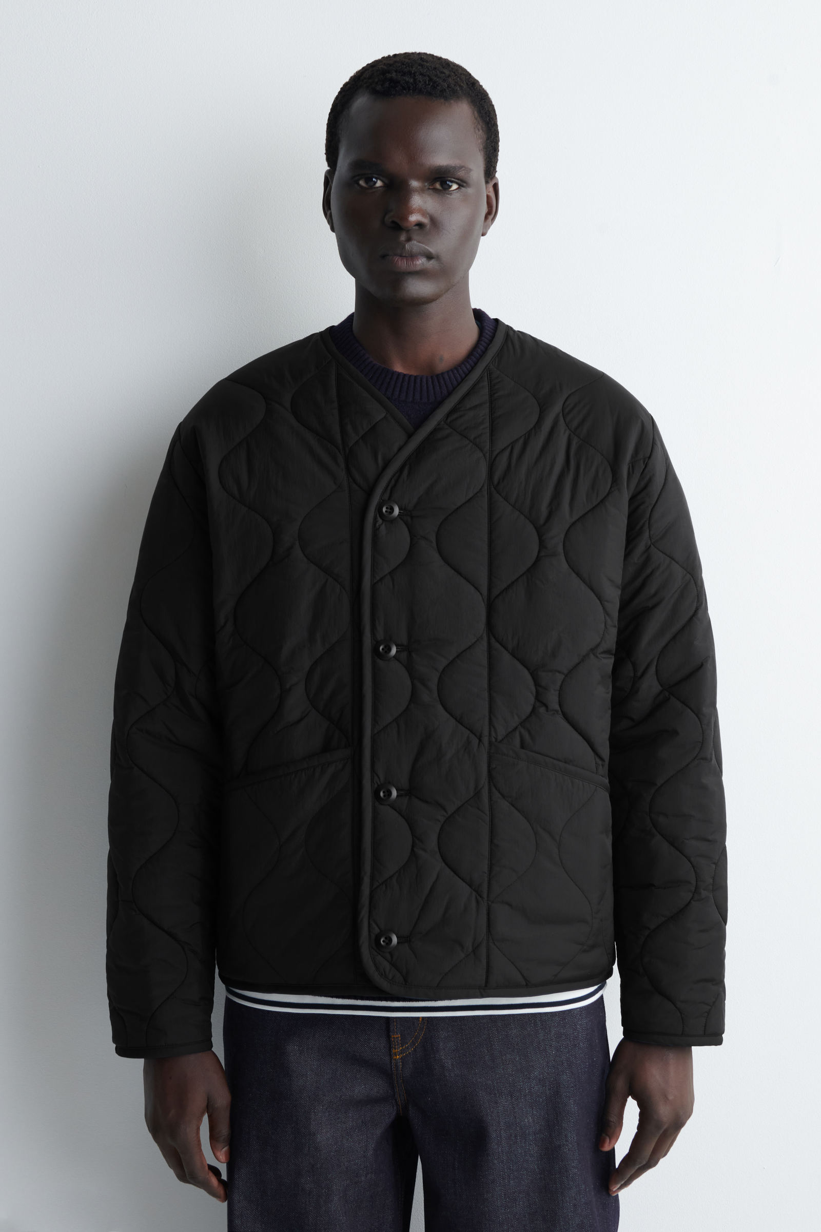 COS ブラックジャケット EUR XS クリーニング済 REVERSIBLE QUILTED JACKET リバーシブルキルトジャケット ブラック