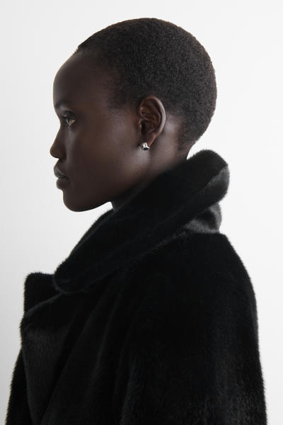 COS ミニハーフフープピアス