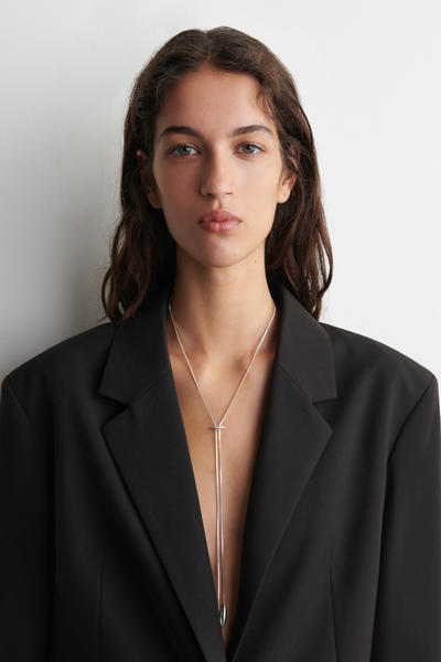 COS ボロネックレス