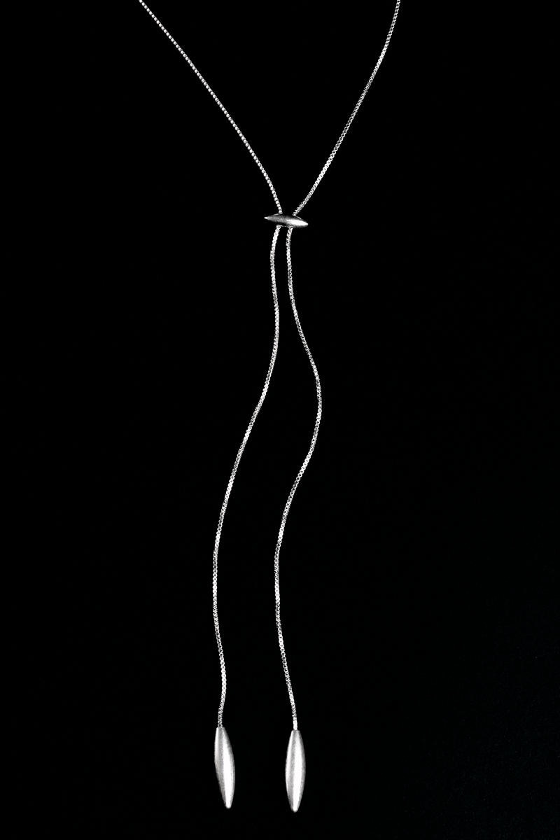 COS ボロネックレス