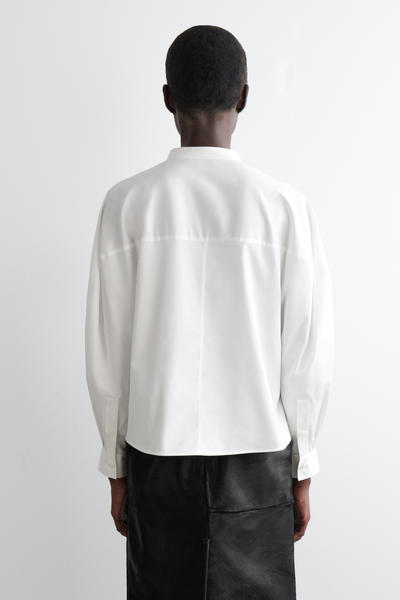 COS ノーカラーコットンシャツ