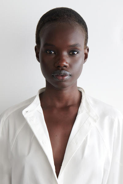 COS ノーカラーコットンシャツ