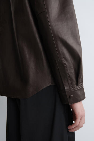 COS レザーオーバーシャツ