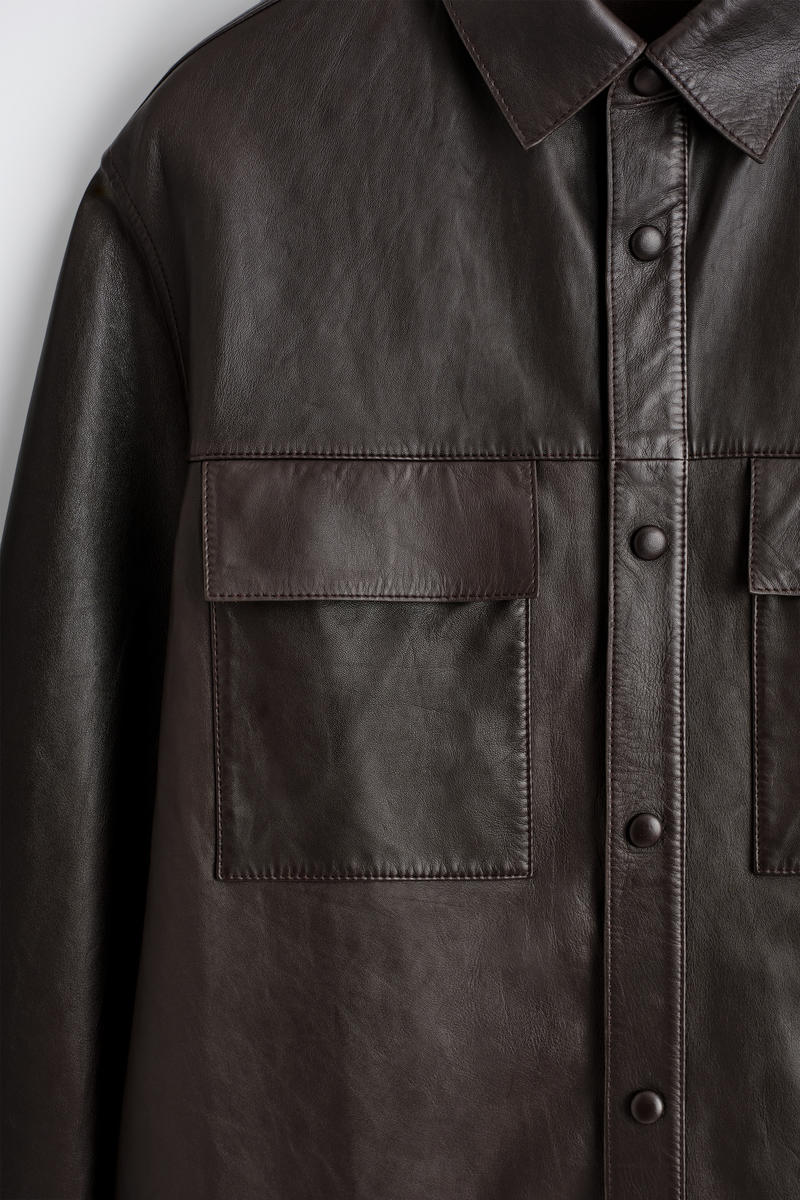 COS レザーオーバーシャツ