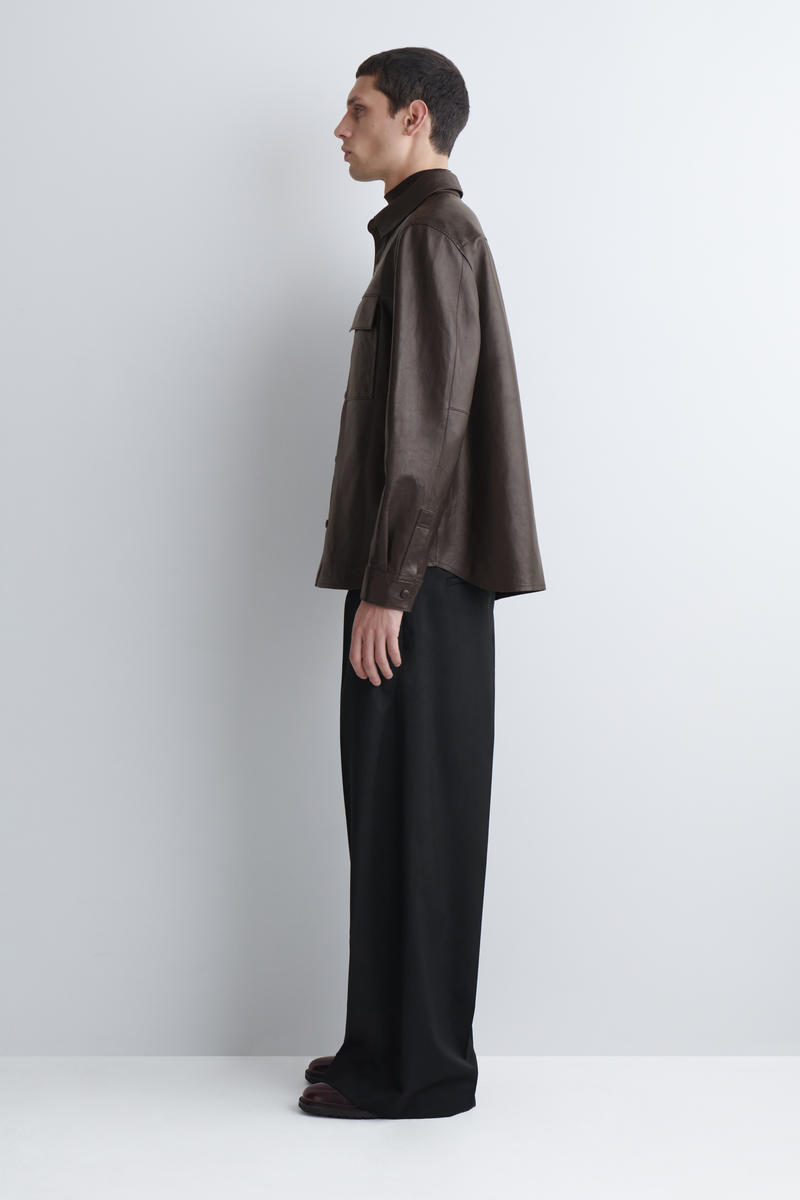 COS レザーオーバーシャツ