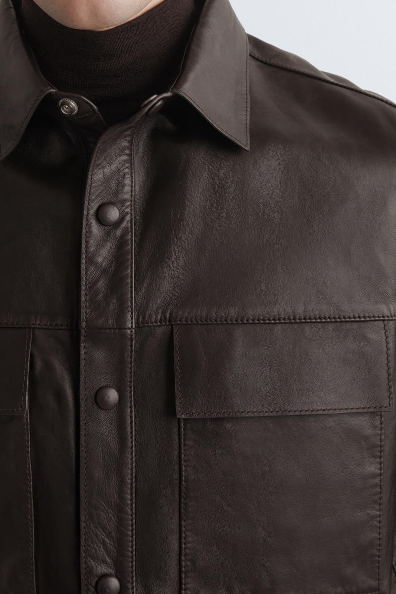 COS レザーオーバーシャツ