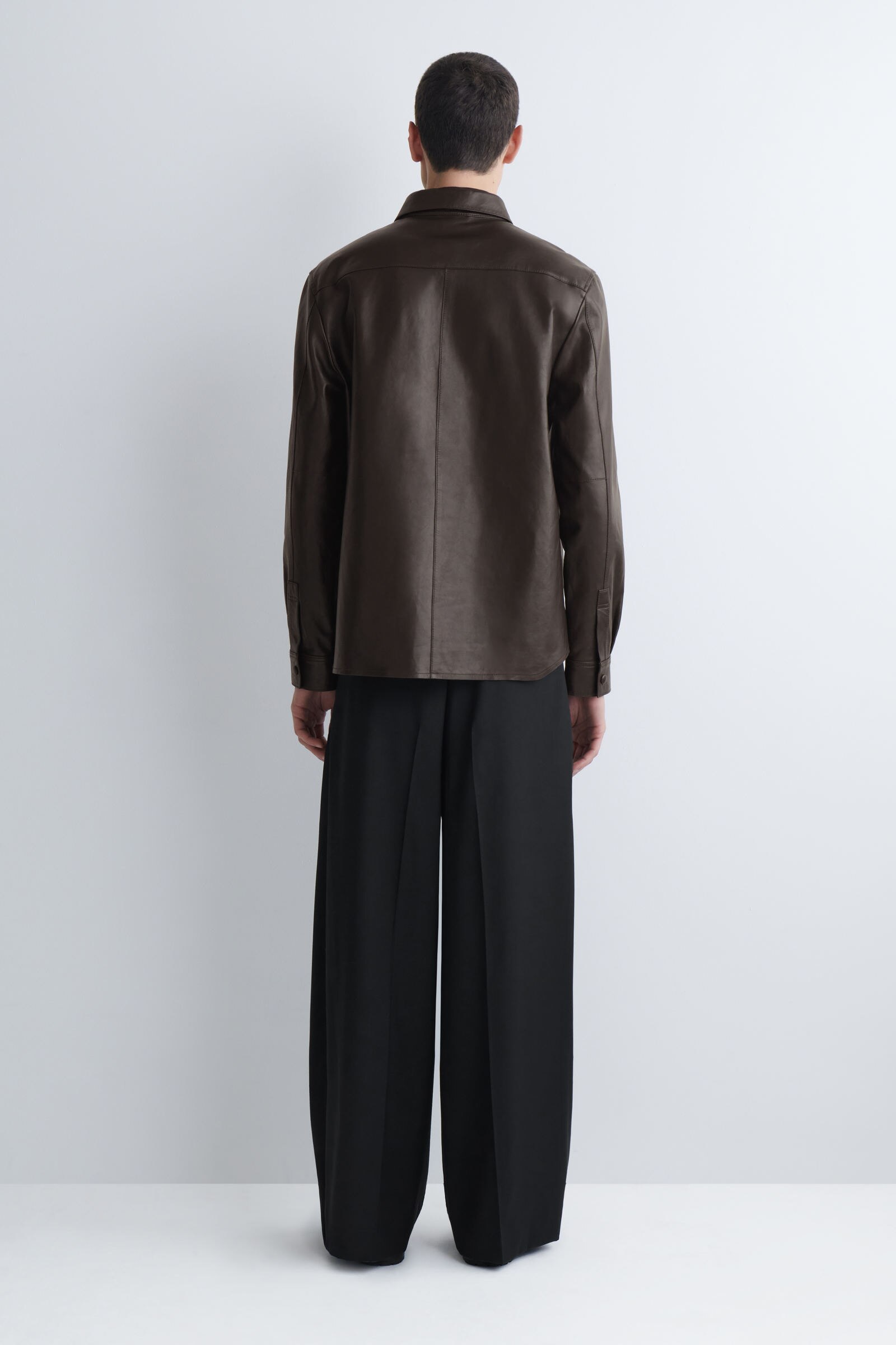 オープンカラーレザーシャツ　COS 本革 オープンカラーレザーシャツ COS 本革