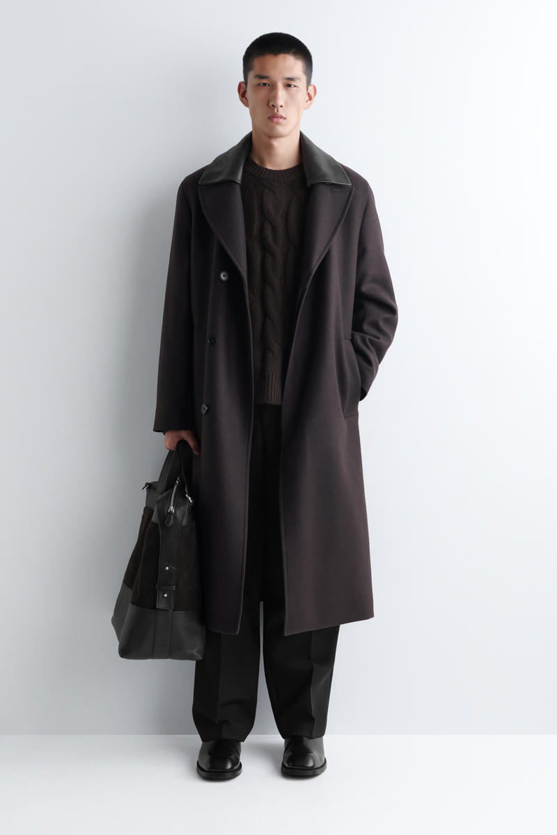 COS ケーブルニットウールクルーネックセーター