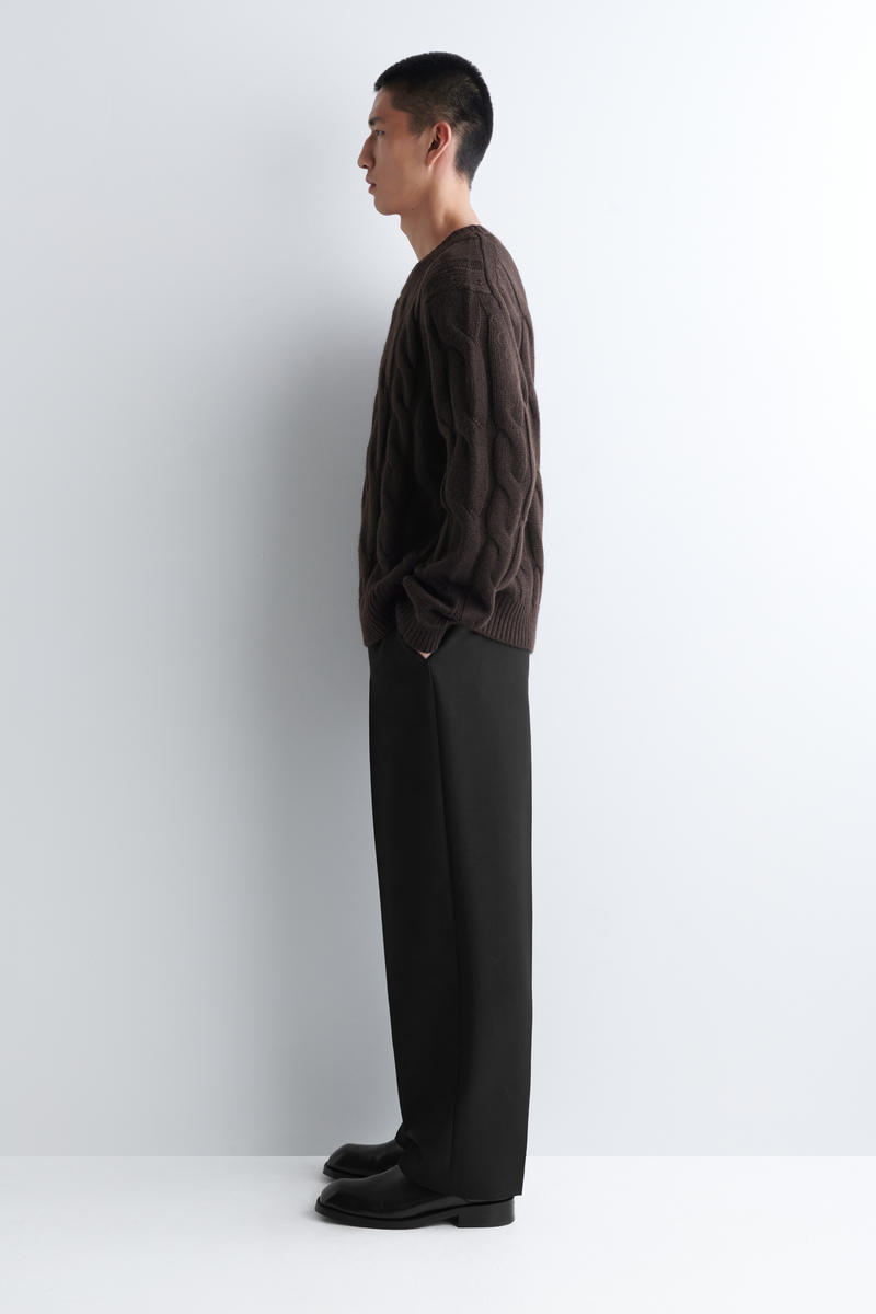 COS ケーブルニットウールクルーネックセーター