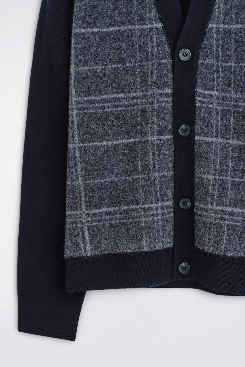 COS チェックウールVネックカーディガン