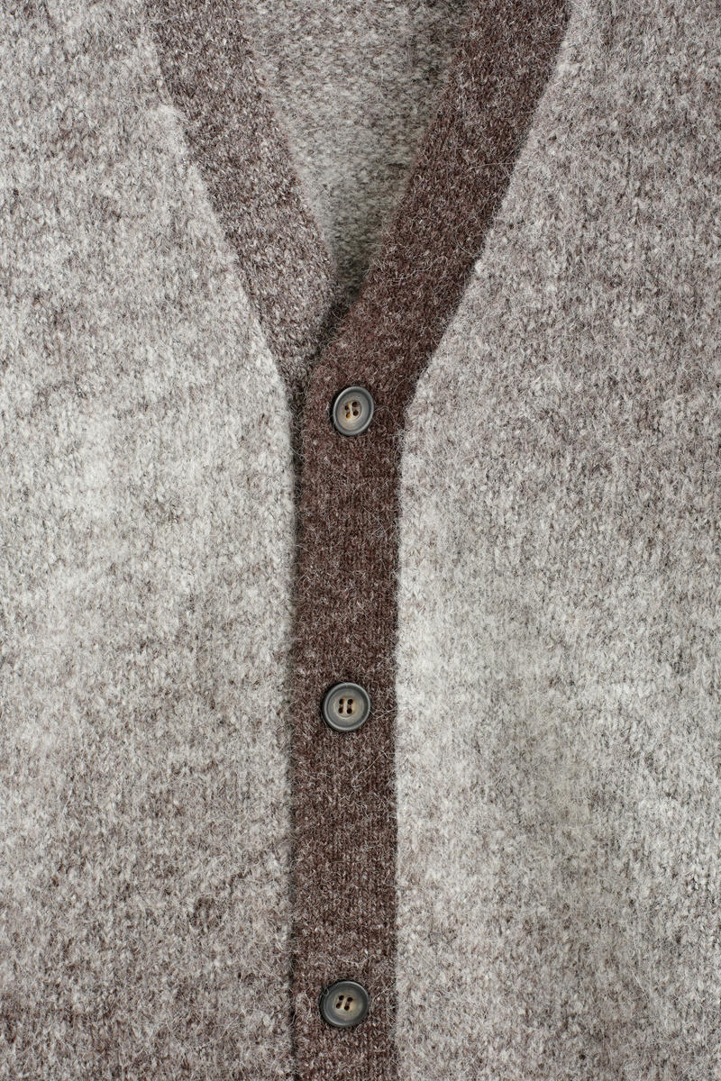 COS DEGRADEアルパカ混カーディガン