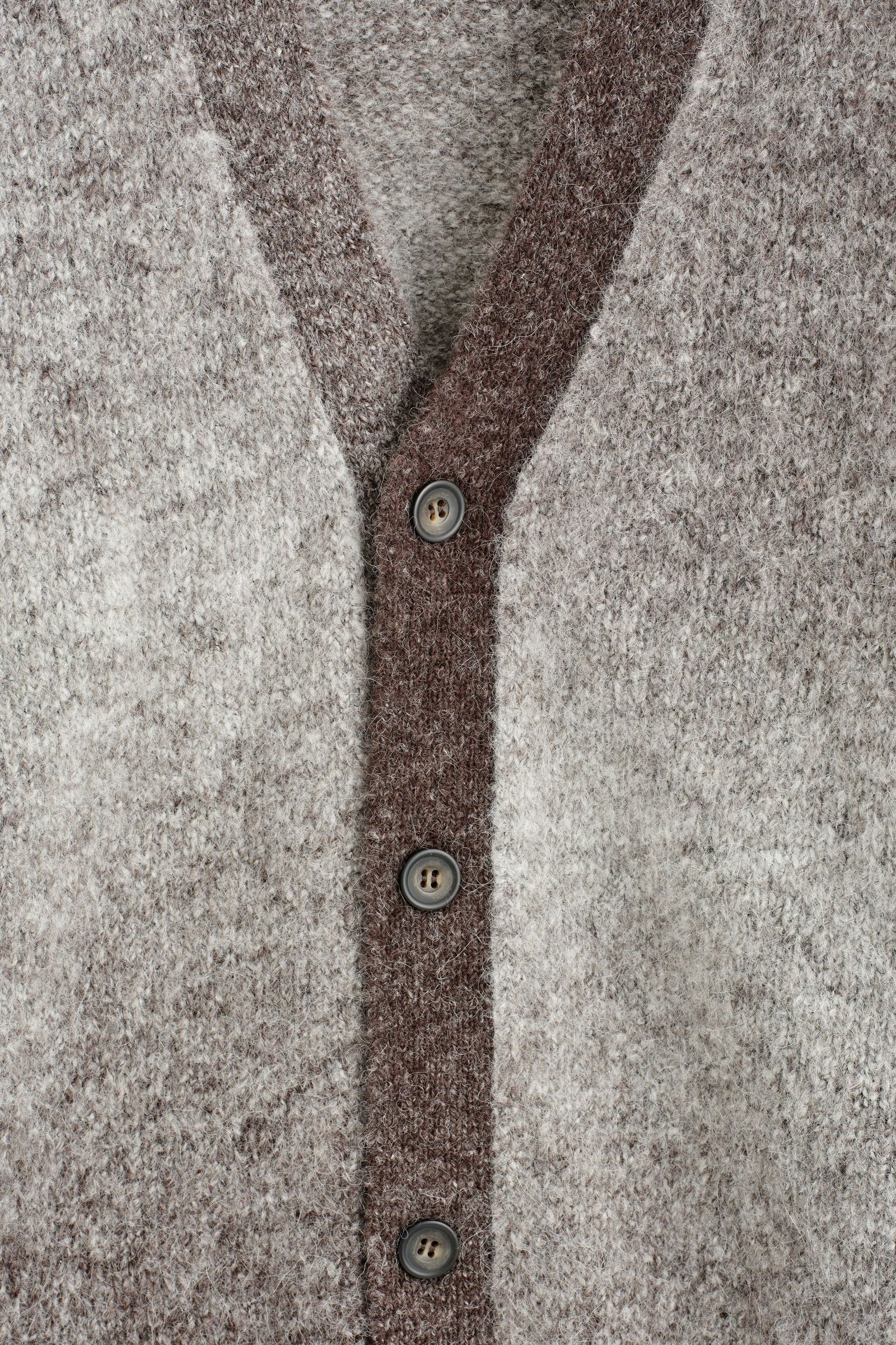 DEGRADE ALPACA-BLEND CARDIGAN DEGRADEアルパカ混カーディガン グレー DEGRADE ALPACA-BLEND CARDIGAN DEGRADEアルパカ混カーディガン グレー