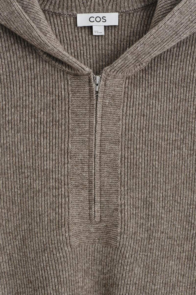 COS ニットメリノヤクジップアップフーディー